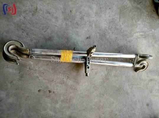 품질  Heavy Duty Dual Hook Steel Turnbuckle for Precise Tensioning with 5-100KN Rated Load on Transmission Tower Guy Wires 공장