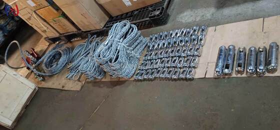 전력 케이블 적용 분야를 위한 내진동 고강도 유연 케이블 메쉬 삭스 조인트