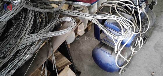 중량 12 스트랜드/18 스트랜드 9-42mm 지름과 크레인 및 리깅을위한 54-817KN 파열 힘과 함께 트위싱 방지 엮은 철강 로프