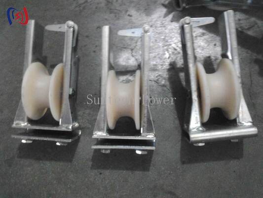 5-20KN 등급 부하와 1.7-4.2KG 무게를 가진 복잡한 각과 방향 변경을 위해 하늘쪽으로 회전 스트링 블록