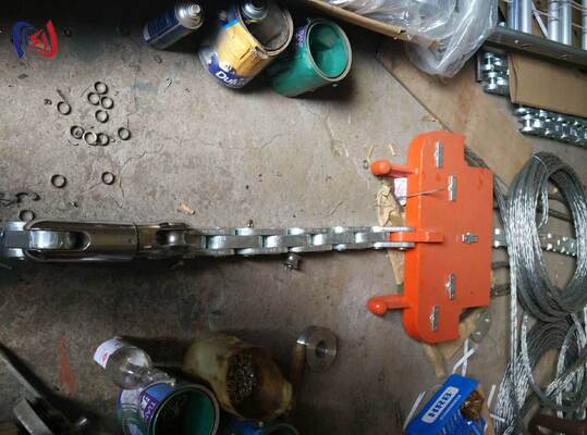 정밀 정사각형 기하학 및 우수한 덤핑을 위해 130-320KN 등급 부하를 가진 네 펀들 전도기 전문 헤드 보드