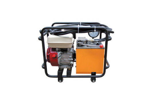 절단 압축 및 펀칭 기계에 전원을 공급하기 위한 고압 수압 펌프가 장착된 수압 압축 도구