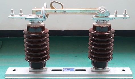 15KV 600A 단상 분리 도자기 분리 스위치